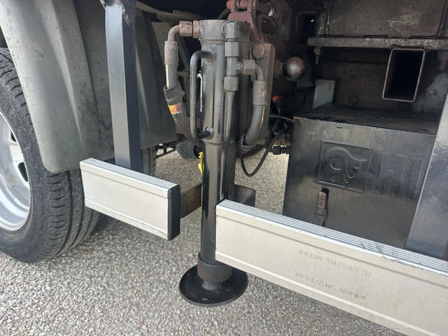 Iveco 35c15 Кран - автомобили, коли, обяви за нови и употребявани 9