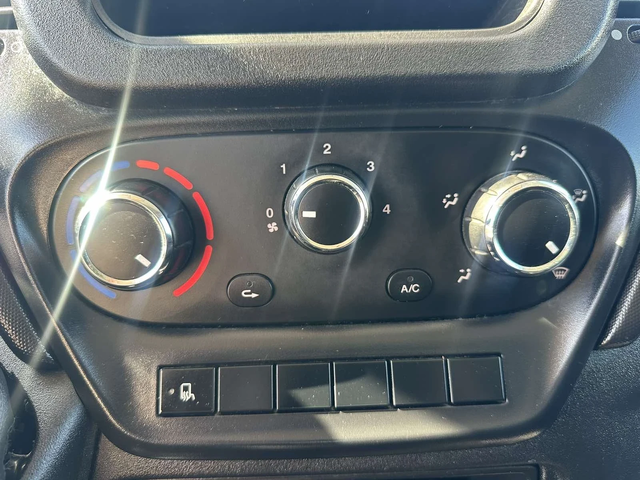 Iveco 35c15 - автомобили, коли, обяви за нови и употребявани 14