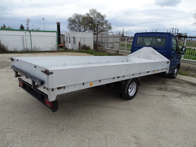 Iveco 35c15 * * КЛИМАТИК* * Каросерия -5.50 м - автомобили, коли, обяви за нови и употребявани 5