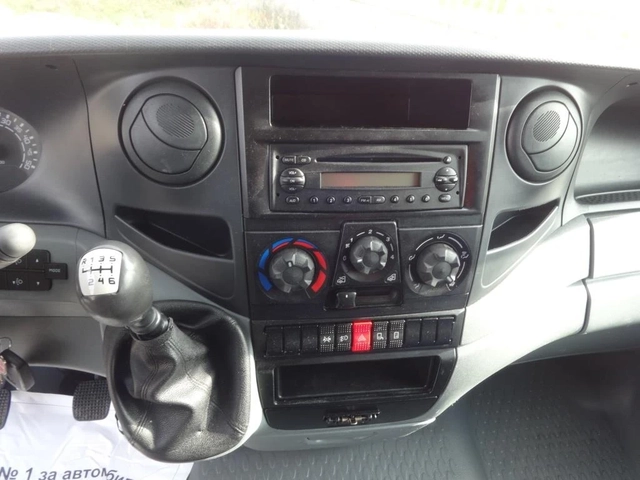 Iveco 35c15 3.0HPI  КАТ. * Б* 7-места - автомобили, коли, обяви за нови и употребявани 10