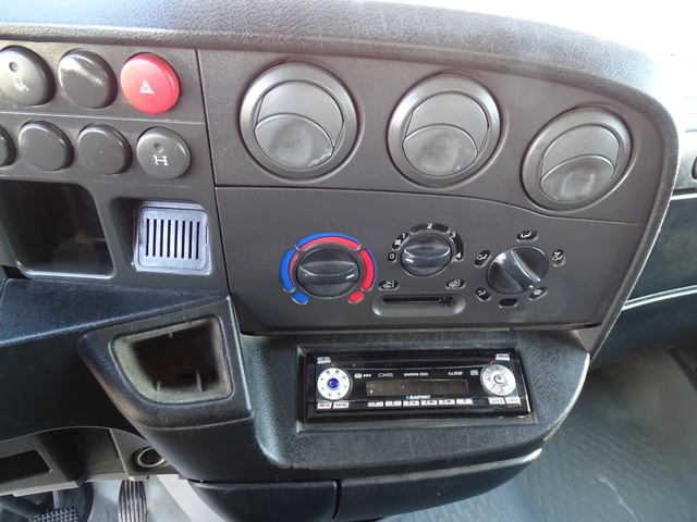 Iveco 35c17 3.0HPI  КАТ. * Б* 7-места * ВНОС ОТ ШВЕЙЦАРИЯ * * - автомобили, коли, обяви за нови и употребявани 10