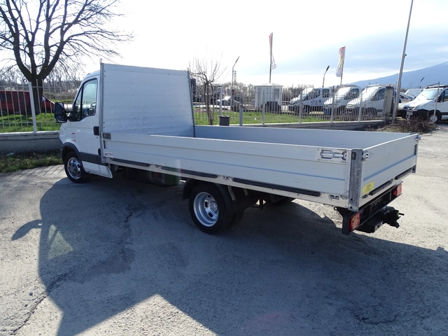 Iveco 35c17 3.0HPI  КАТ. * Б* БОРДОВИ * 4, 15 М КАРОСЕРИЯ * * - автомобили, коли, обяви за нови и употребявани 3