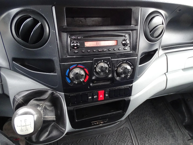Iveco 35c18 * * * 4, 10 м КАРОСЕРИЯ* * * - автомобили, коли, обяви за нови и употребявани 11