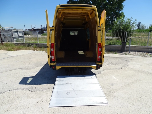 Iveco 35c18 3.0HPI  КАТ. * Б* - автомобили, коли, обяви за нови и употребявани 6