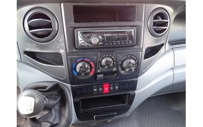 Iveco 35c18 3.0HPI  КАТ. * Б* - автомобили, коли, обяви за нови и употребявани 9