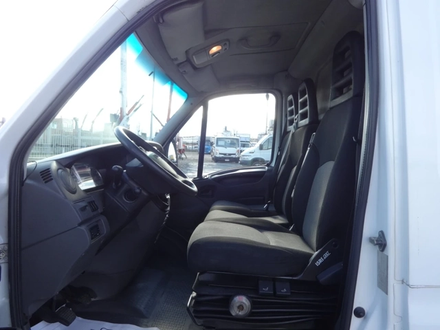 Iveco 35s11 ХЛАДИЛЕН * КЛИМАТИК* - автомобили, коли, обяви за нови и употребявани 13