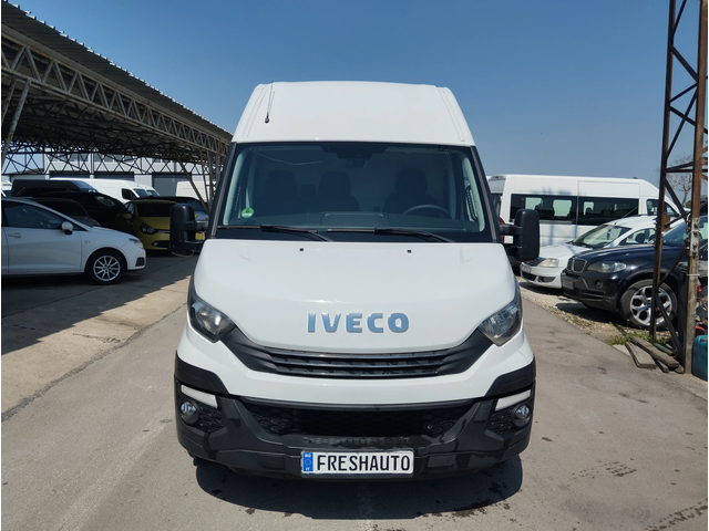 Iveco 35S18 3.0D Камера - автомобили, коли, обяви за нови и употребявани 1