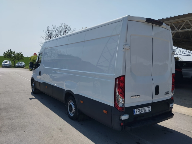 Iveco 35S18 3.0D Камера - автомобили, коли, обяви за нови и употребявани 4
