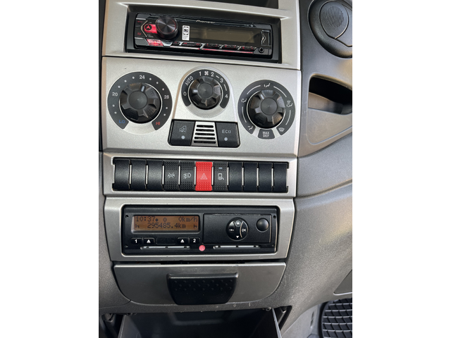 Iveco 35S18 35 S18 - автомобили, коли, обяви за нови и употребявани 2