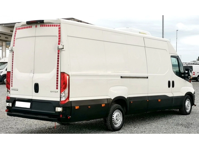 Iveco Daily 3.0 Хладилен Дълга база категория "Б" - автомобили, коли, обяви за нови и употребявани 2
