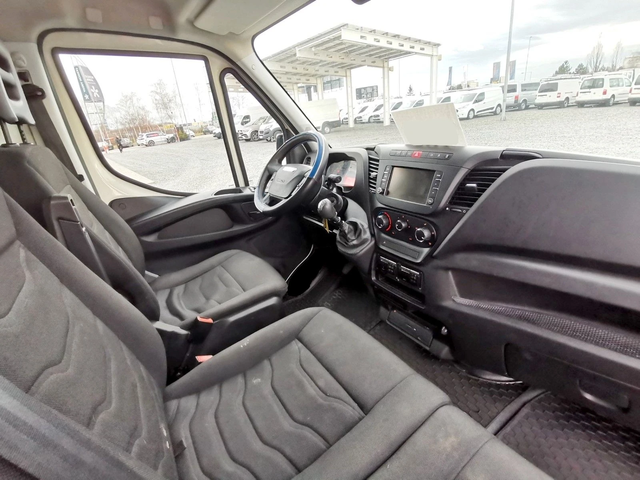 Iveco Daily 3.0 Хладилен Дълга база категория "Б" - автомобили, коли, обяви за нови и употребявани 9
