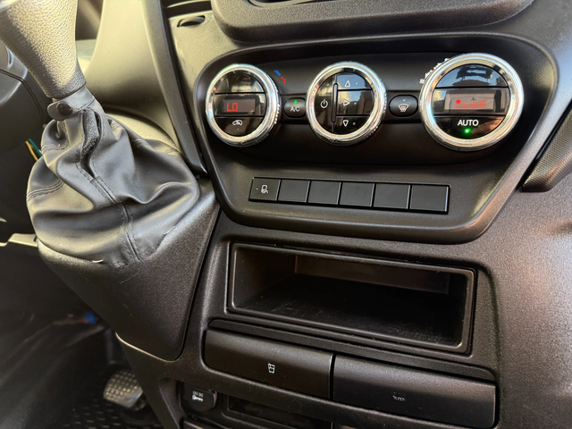 Iveco Daily 3.0 50 C 35 категория "Б" - автомобили, коли, обяви за нови и употребявани 12