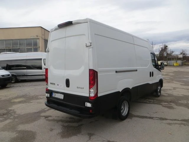 Iveco Daily 35C13V - автомобили, коли, обяви за нови и употребявани 3