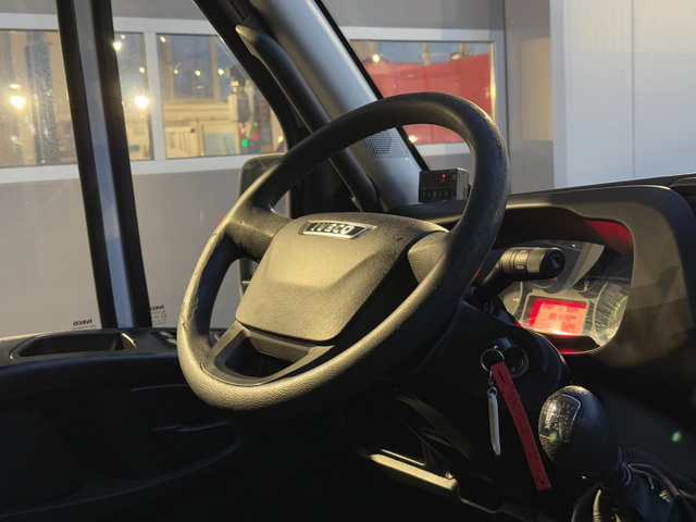 Iveco Daily "Б" 0/-20градуса Реален пробег - автомобили, коли, обяви за нови и употребявани 15
