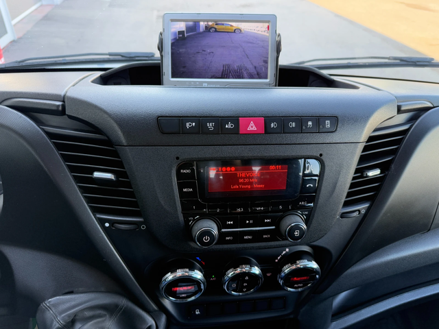 Iveco Daily 35C16 Самосвал с Кран Наличен - автомобили, коли, обяви за нови и употребявани 15