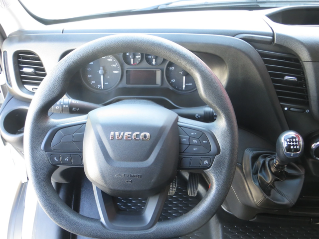 Iveco Daily 35C16 3, 0 ФУРГОН С ПАДАЩ БОРД - автомобили, коли, обяви за нови и употребявани 7