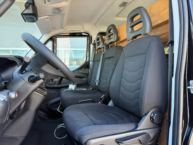 Iveco Daily Снегорин с Опесъчител 35 C 13 Категория "Б" - автомобили, коли, обяви за нови и употребявани 10