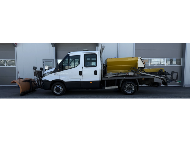 Iveco Daily Снегорин с Опесъчител 35 C 13 Категория "Б" - автомобили, коли, обяви за нови и употребявани 1