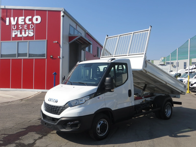 Iveco Daily 35C14 САМОСВАЛ - автомобили, коли, обяви за нови и употребявани 0