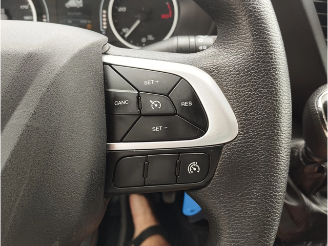 Iveco Daily 3.0 160кс. 4.2метра Щора Борд  Дистрониг Navi - автомобили, коли, обяви за нови и употребявани 7