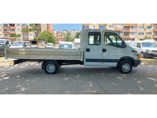 Iveco Daily 35C15 бордово - автомобили, коли, обяви за нови и употребявани 7