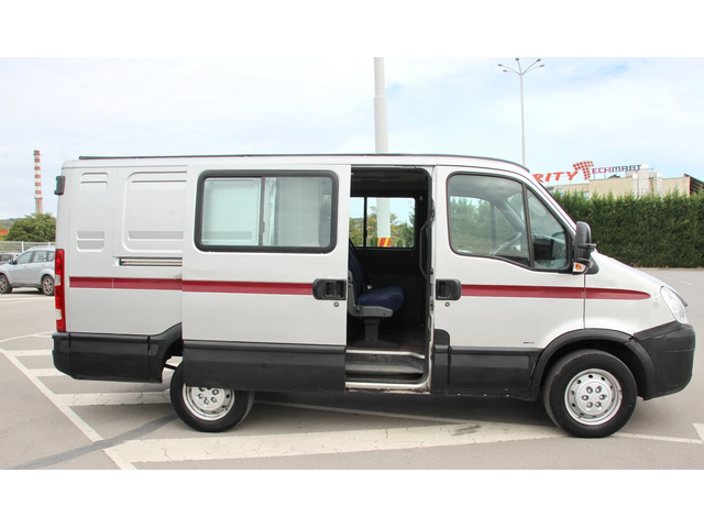 Iveco Daily 2.3 HPT   5+1 МЕСТА ГЕРМАНИЯ - автомобили, коли, обяви за нови и употребявани 4