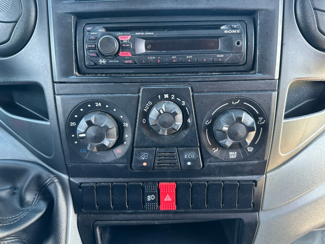 Iveco Daily 35c13 КЛИМАТИК!!! - автомобили, коли, обяви за нови и употребявани 11