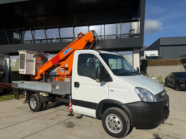 Iveco Daily 35C13 до 3.5т. Автовишка - автомобили, коли, обяви за нови и употребявани 5