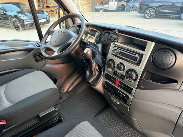 Iveco Daily 40C18 3.0HPI Специален до 3.5т. 5.20м. Климатроник - автомобили, коли, обяви за нови и употребявани 12
