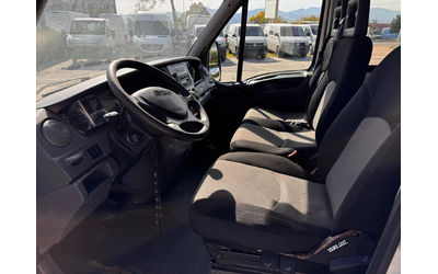 Iveco Daily 2.3HPI Товаропътнически 6-местен Клима - автомобили, коли, обяви за нови и употребявани 11