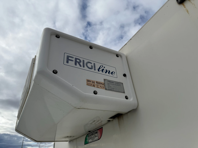 Iveco Daily 35S14 Хладилен + Клима 3.42м. - автомобили, коли, обяви за нови и употребявани 15