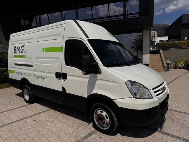 Iveco Daily 35C18 3.0HPI до 3.5т. - автомобили, коли, обяви за нови и употребявани 1