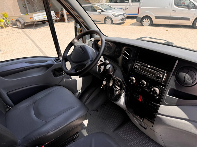 Iveco Daily 35C18 3.0HPI до 3.5т. - автомобили, коли, обяви за нови и употребявани 8