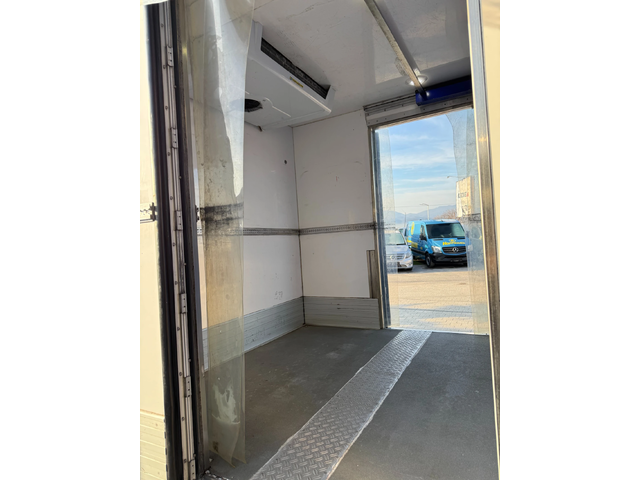 Iveco Daily 72-170 Хладилен+ ток Клима 5.40м. - автомобили, коли, обяви за нови и употребявани 11