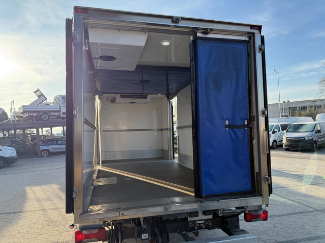 Iveco Daily 72-170 Хладилен+ ток Клима 5.40м. - автомобили, коли, обяви за нови и употребявани 13