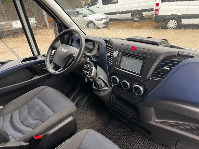 Iveco Daily 35C16 3, 5t. 4.25м. Падащ борд Клима - автомобили, коли, обяви за нови и употребявани 9