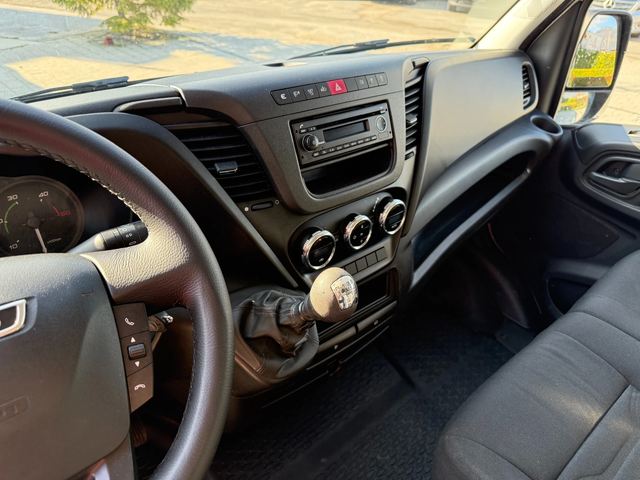 Iveco Daily 35-150 Хладилен + ток Maxi Климатроник - автомобили, коли, обяви за нови и употребявани 11