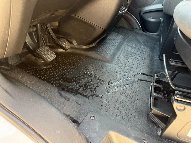 Iveco Daily 35-150 Хладилен + ток Maxi Климатроник - автомобили, коли, обяви за нови и употребявани 13