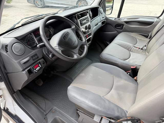 Iveco Daily 50C14 3.5т. 4.20м. Хладилен + Климатроник - автомобили, коли, обяви за нови и употребявани 12