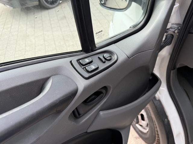 Iveco Daily 50C14 3.5т. 4.20м. Хладилен + Климатроник - автомобили, коли, обяви за нови и употребявани 14