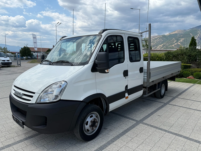 Iveco Daily 40C15 до 3.5т. 3.50м. Клима 7-местен - 2 броя - автомобили, коли, обяви за нови и употребявани 2