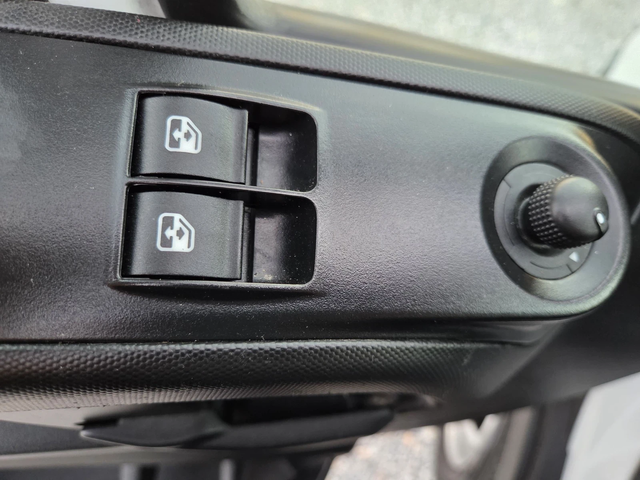 Iveco Daily 35c17, Климатик, П.борд, До 3.5 тона - автомобили, коли, обяви за нови и употребявани 11