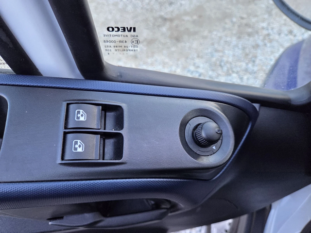 Iveco Daily 35-180, 3.0HPI, ХЛАДИЛЕН, Падащ Борд, Нави - автомобили, коли, обяви за нови и употребявани 11