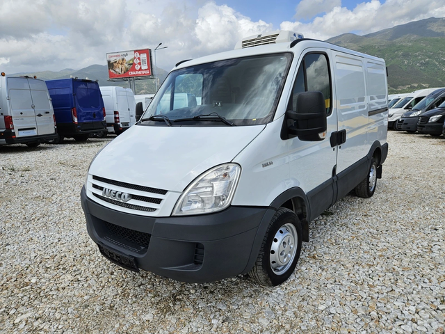 Iveco Daily ХЛАДИЛЕН - автомобили, коли, обяви за нови и употребявани 0