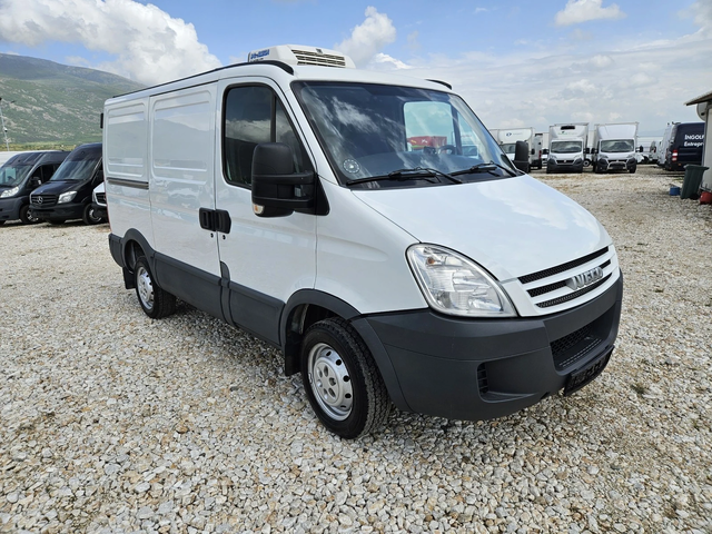 Iveco Daily ХЛАДИЛЕН - автомобили, коли, обяви за нови и употребявани 6