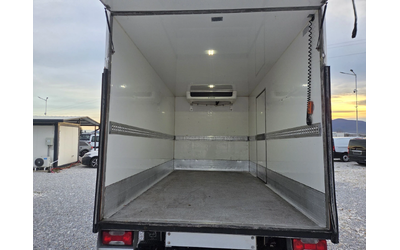 Iveco Daily 35s18, Хладилен, 4.20 метра, Автоматик, Климатик, - автомобили, коли, обяви за нови и употребявани 14