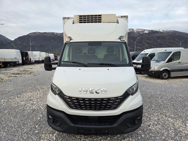 Iveco Daily 35s18, Хладилен, 4.20 метра, Автоматик, Климатик, - автомобили, коли, обяви за нови и употребявани 7