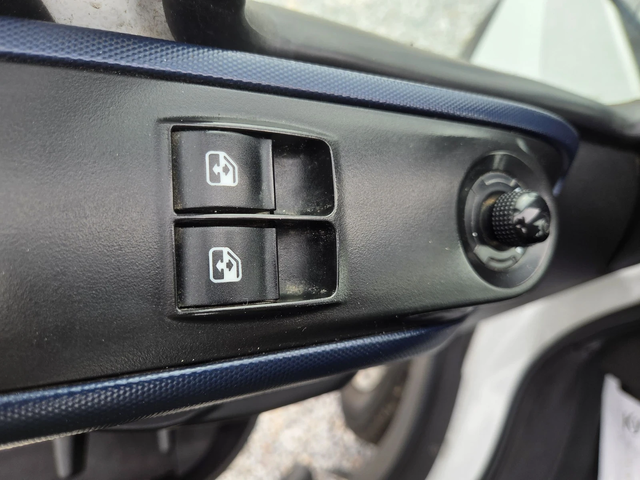 Iveco Daily 35s16, Автоматик, Климатик - автомобили, коли, обяви за нови и употребявани 10