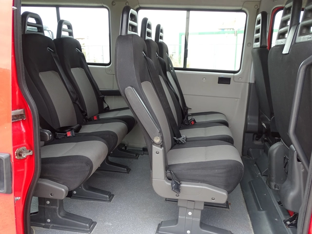 Iveco Daily 9 МЕСТА  * * * КЛИМАТИК* * * - автомобили, коли, обяви за нови и употребявани 2