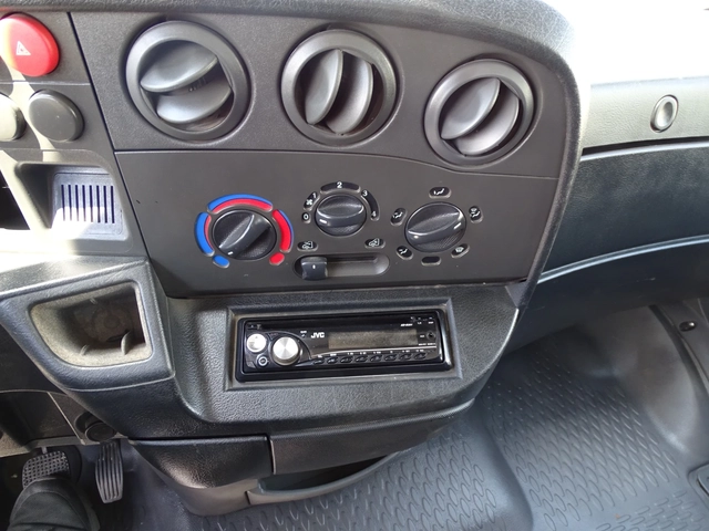 Iveco Daily 35C14 3.0HPI  КАТ. * Б* - автомобили, коли, обяви за нови и употребявани 12